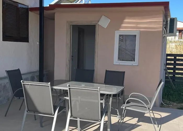 Σπίτι διακοπών Small Budjet For Holidays